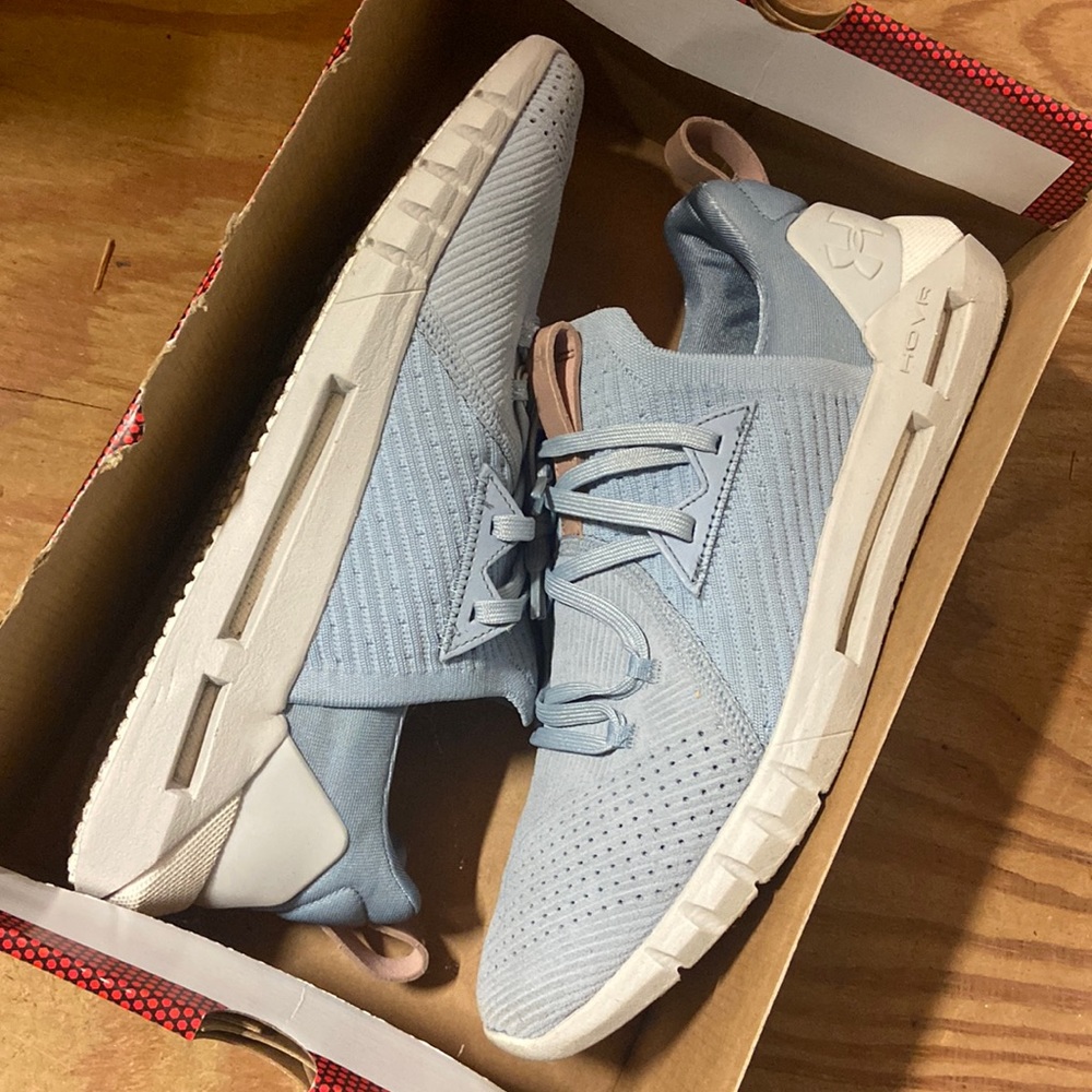 Under Armour HOVR SLK EVO perf suade